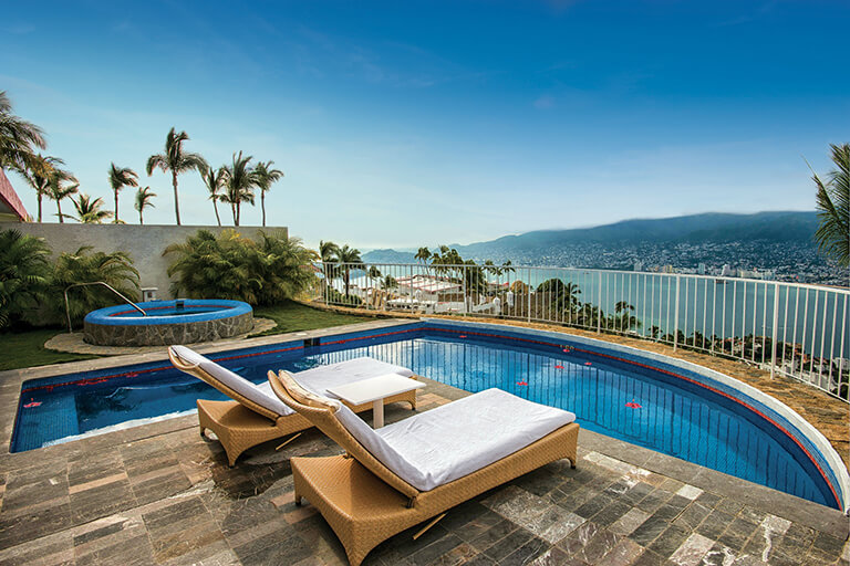 Hotel Las Brisas Acapulco - 768x515 Constellation Services 7